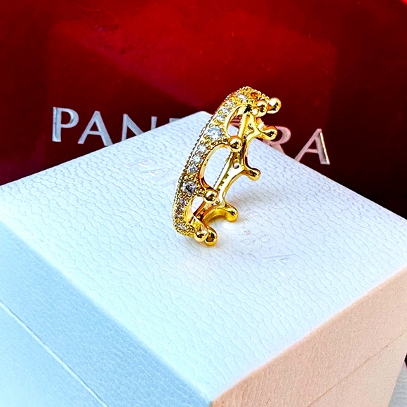 Authentic pandora ring size 7 comes with dust bag πΊπβ€οΈπΊπβ€οΈπΊπβ€οΈπΊπβ€οΈ - Picture 5 of 6